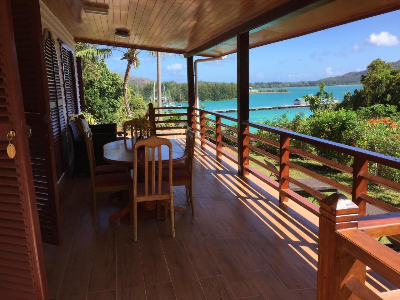 Le Grand Bleu Villas Baie Sainte Anne Eksteriør billede